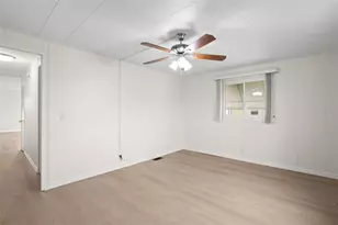 641 Mt Lancaster Ave NE, Saint Petersburg, FL 33702 - Photo 26