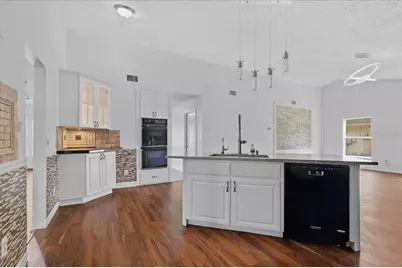 28710 Twinbrook Lane, Wesley Chapel, FL 33543 - Photo 12