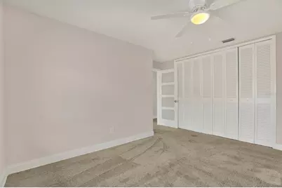 14380 Passage Way, Seminole, FL 33776 - Photo 38