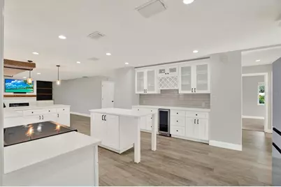 14380 Passage Way, Seminole, FL 33776 - Photo 12