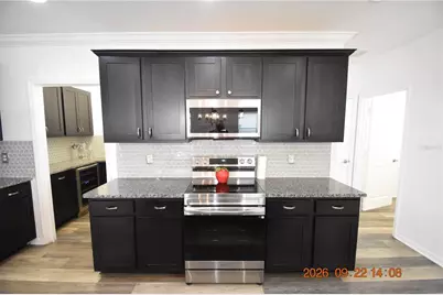7697 Tuscan Bay Circle, Wesley Chapel, FL 33545 - Photo 16