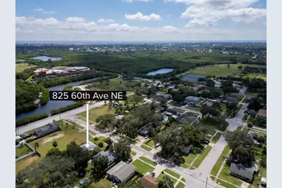 825 60th Avenue NE, Saint Petersburg, FL 33703 - Photo 12