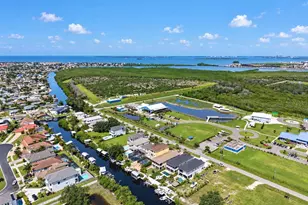 526 Estuary Shr Ln, Apollo Beach, FL 33572 - Photo 8