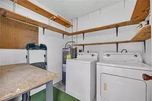 1904 Canterbury Ln, Sun City Center, FL 33573 - Photo 34