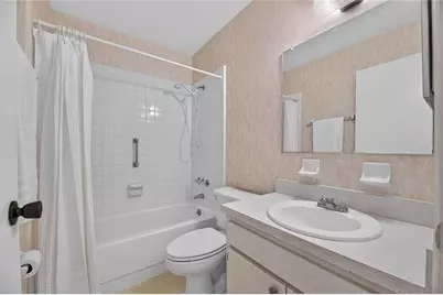 1904 Canterbury Lane #18, Sun City Center, FL 33573 - Photo 22