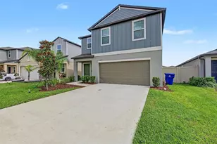 11621 Radiant Shore Loop, San Antonio, FL 33576 - Photo 2