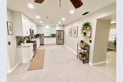 6414 Murray Hill Drive, Tampa, FL 33615 - Photo 2