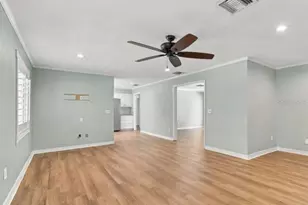 11626 Carrollwood Dr, Tampa, FL 33618 - Photo 14
