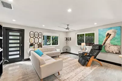 263 21st Avenue S #1, Saint Petersburg, FL 33705 - Photo 2