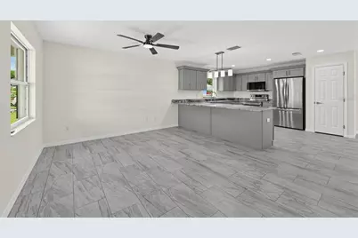 2210 1st Avenue E, Palmetto, FL 34221 - Photo 10
