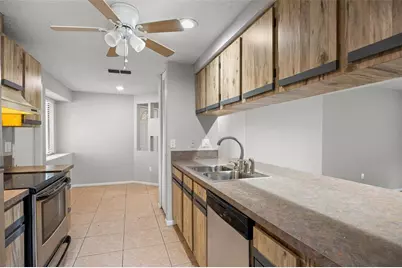 627 Timber Bay Circle W, Oldsmar, FL 34677 - Photo 12