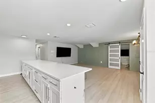 1151 55th Ave S, Saint Petersburg, FL 33705 - Photo 10