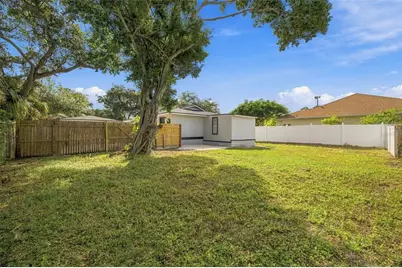11985 Murray Avenue, Seminole, FL 33778 - Photo 32