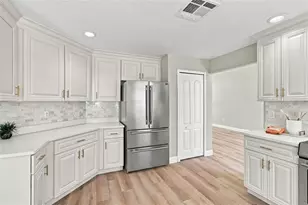 3829 Cold Creek Dr, Valrico, FL 33596 - Photo 24