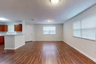 3113 Gordon Ct, Tampa, FL 33619 - Photo 16