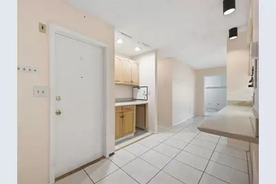 4609 Deerwalk Avenue, Tampa, FL 33624 - Photo 4