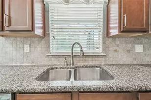 12320 Fairlawn Dr, Riverview, FL 33579 - Photo 24