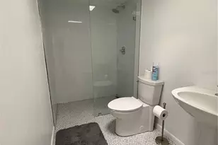4223 E Riverhills Dr, Tampa, FL 33617 - Photo 26