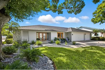 2900 Sandpiper Place, Clearwater, FL 33762 - Photo 2