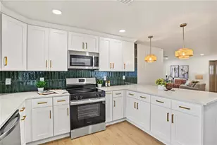 1255 E Lazy Lake Rd, Dunedin, FL 34698 - Photo 18
