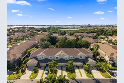 11193 Kapok Grand Circle, Madeira Beach, FL 33708 - Photo 28