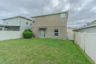 17009 Peaceful Valley Dr, Wimauma, FL 33598 - Photo 4