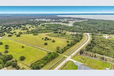 10721 Leisure Lane E, Lake Wales, FL 33898 - Photo 2