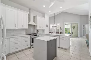 4851 Windmill Palm Terrace NE, Saint Petersburg, FL 33703 - Photo 6