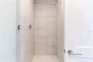 275 1st Ave S, Saint Petersburg, FL 33701 - Photo 24