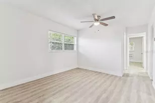1807 E Bougainvillea Ave, Tampa, FL 33612 - Photo 10