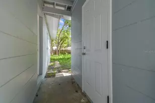 1807 E Bougainvillea Ave, Tampa, FL 33612 - Photo 26