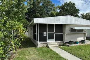 5881 29th Way N, Saint Petersburg, FL 33714 - Photo 2