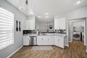 34825 Double Eagle Ct, Zephyrhills, FL 33541 - Photo 12