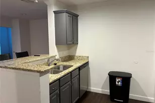 18414 Bridle Club Dr, Tampa, FL 33647 - Photo 10