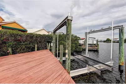 852 Symphony Isles Boulevard, Apollo Beach, FL 33572 - Photo 32