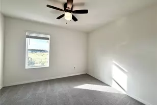 5643 Hollingworth Trl, Wesley Chapel, FL 33545 - Photo 22