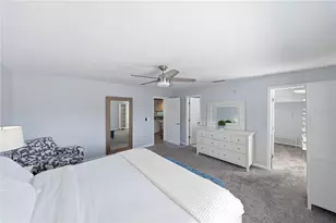 4985 Coquina Key Dr SE, Saint Petersburg, FL 33705 - Photo 12