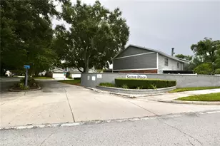 1762 Castle Rock Rd, Tampa, FL 33612 - Photo 52