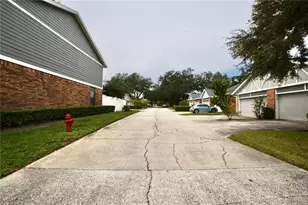1762 Castle Rock Rd, Tampa, FL 33612 - Photo 50