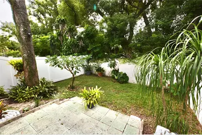 1762 Castle Rock Road, Tampa, FL 33612 - Photo 34