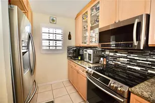 1762 Castle Rock Rd, Tampa, FL 33612 - Photo 16