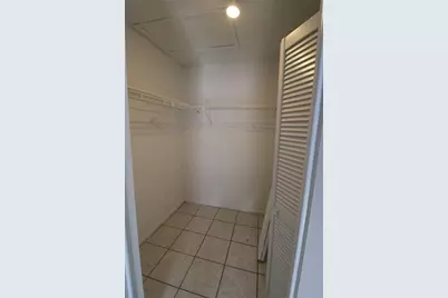 5018 Oakshire Drive, Tampa, FL 33625 - Photo 6