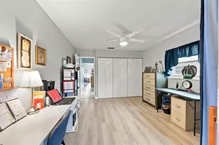 302 Canton Ct, Sun City Center, FL 33573 - Photo 26