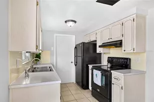 7804 Hawthorn Dr, Port Richey, FL 34668 - Photo 12