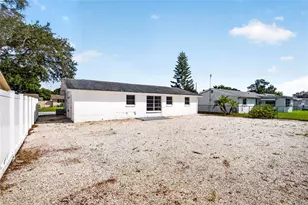 7804 Hawthorn Dr, Port Richey, FL 34668 - Photo 24