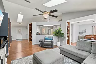 5718 NE 61st Ave Rd, Silver Springs, FL 34488 - Photo 6