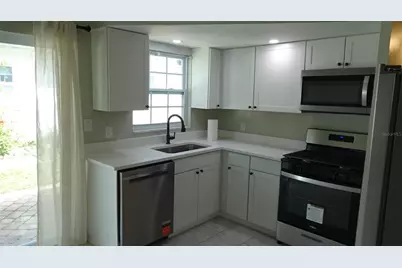 7809 38th Terrace N, Saint Petersburg, FL 33709 - Photo 12