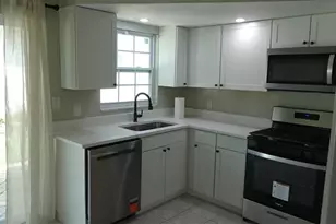 7809 38th Terrace N, Saint Petersburg, FL 33709 - Photo 12