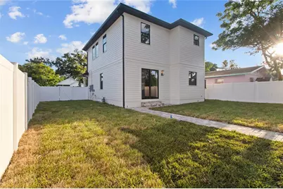 1025 Melrose Avenue S, Saint Petersburg, FL 33705 - Photo 24