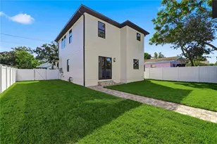 1025 Melrose Ave S, Saint Petersburg, FL 33705 - Photo 32